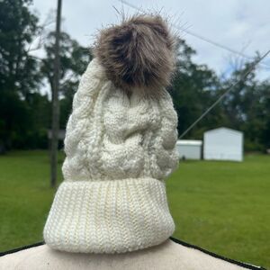 Cozy Cream Cable Knit Pom-Pom Hat